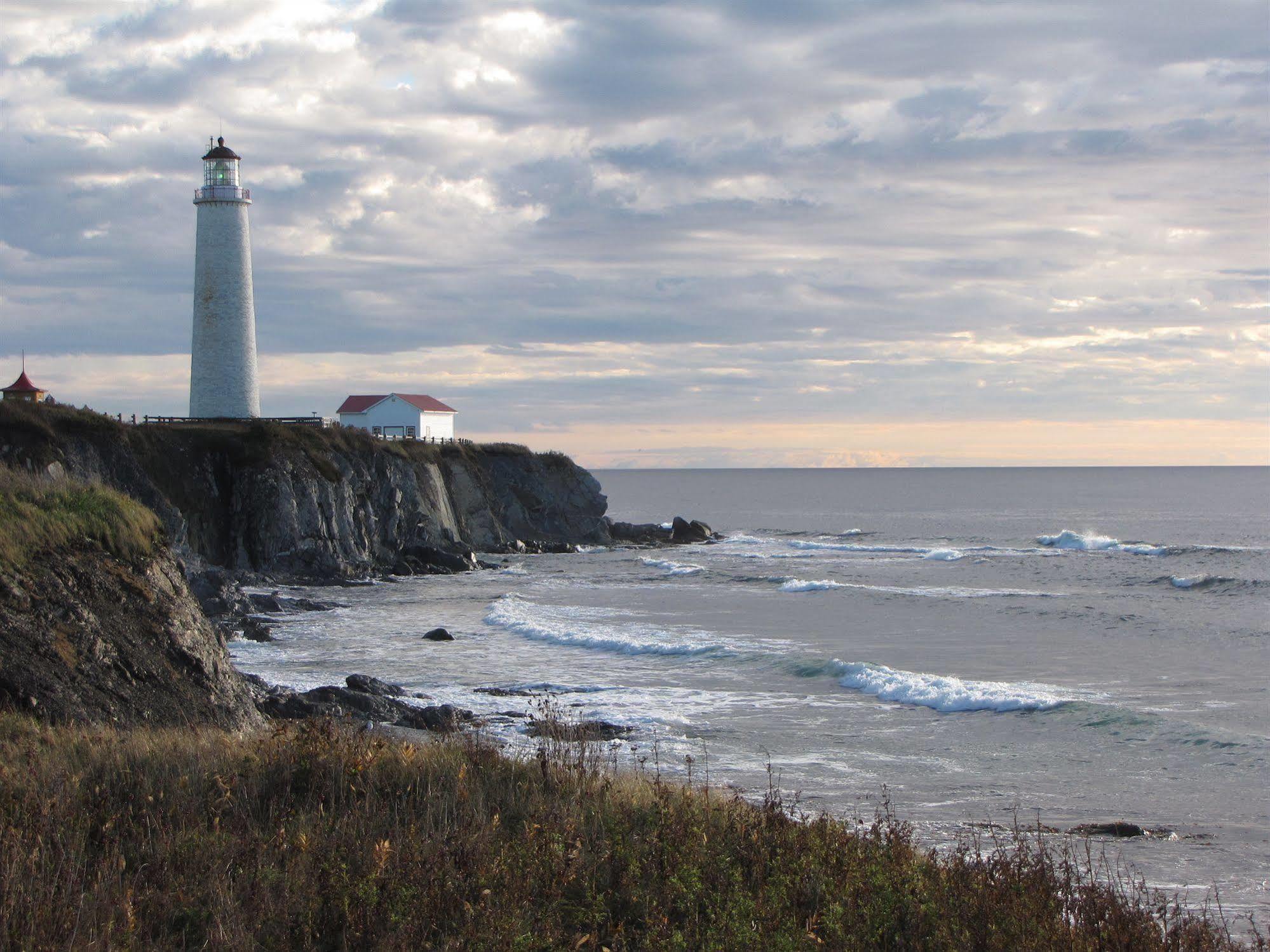 Motel Du Haut Phare Cap-des-Rosiers Kültér fotó